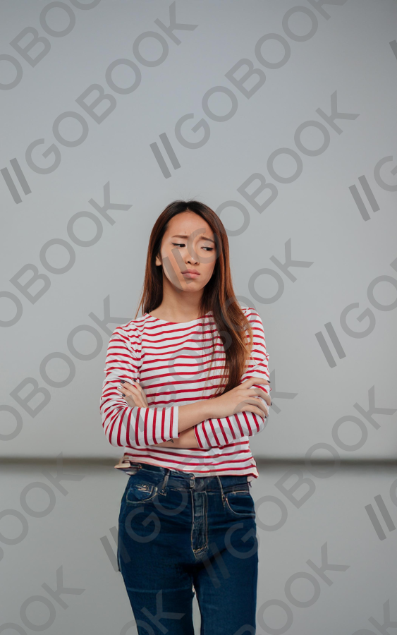 沉思的條紋思緒